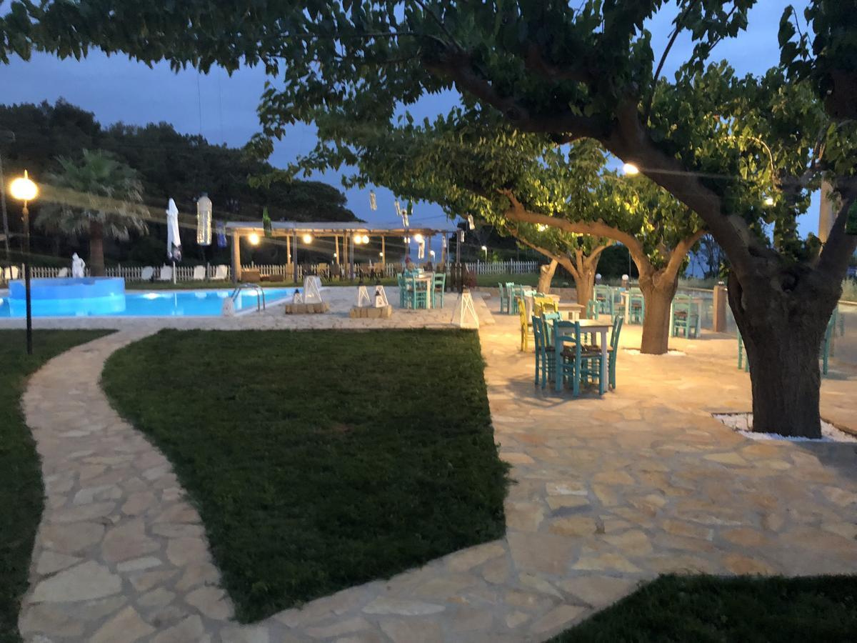 فارثولوميو Glyfa Beach Hotel المظهر الخارجي الصورة